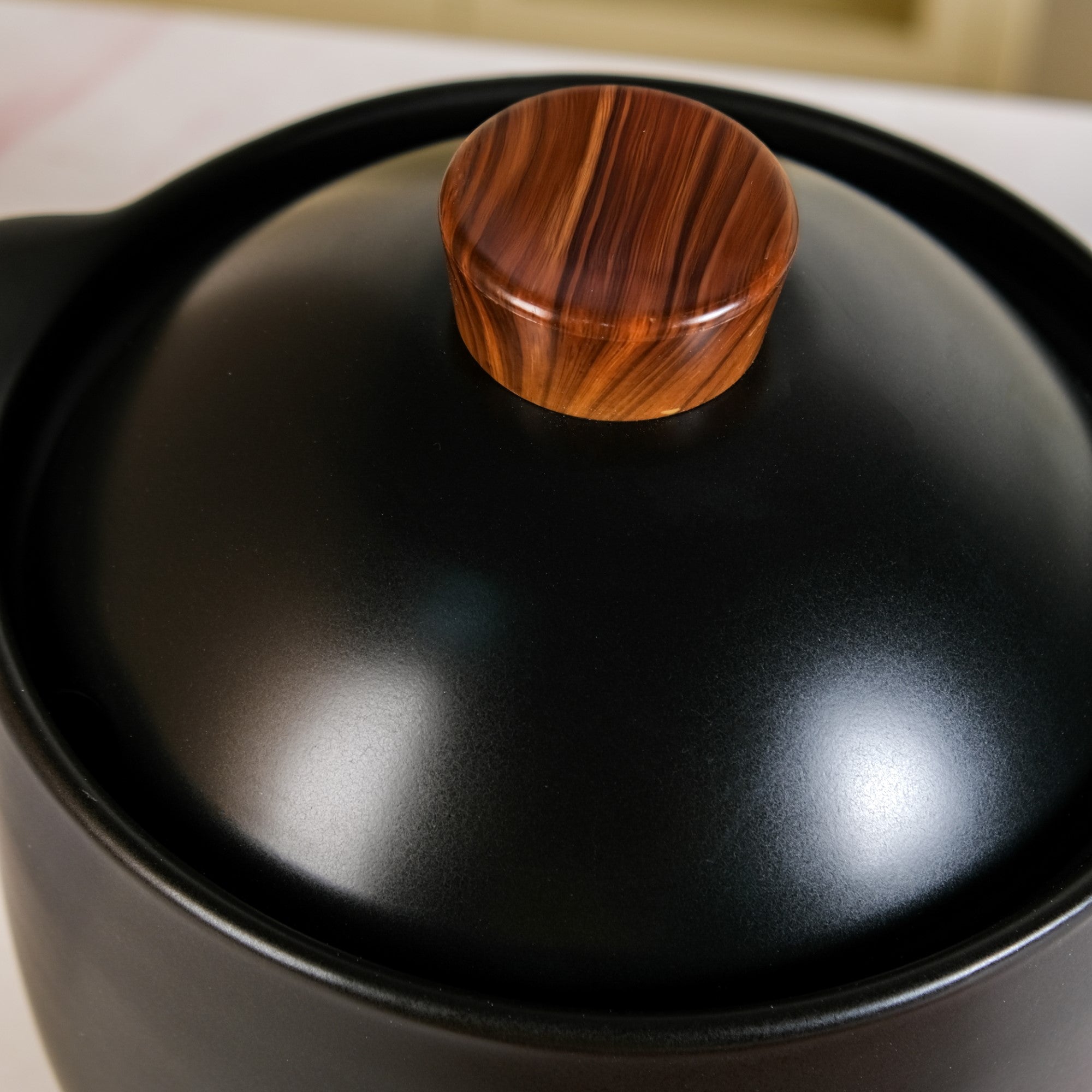 Maison Black Glazed Cooking Pot With Lid 5800ml