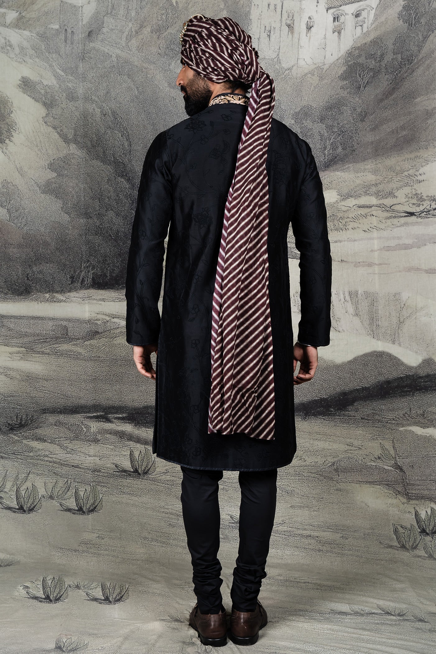 Black Monochrome Kurta Set | BARODA