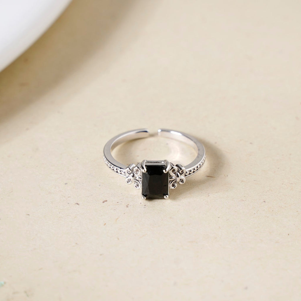 Black Stone Flutter Ring Silver