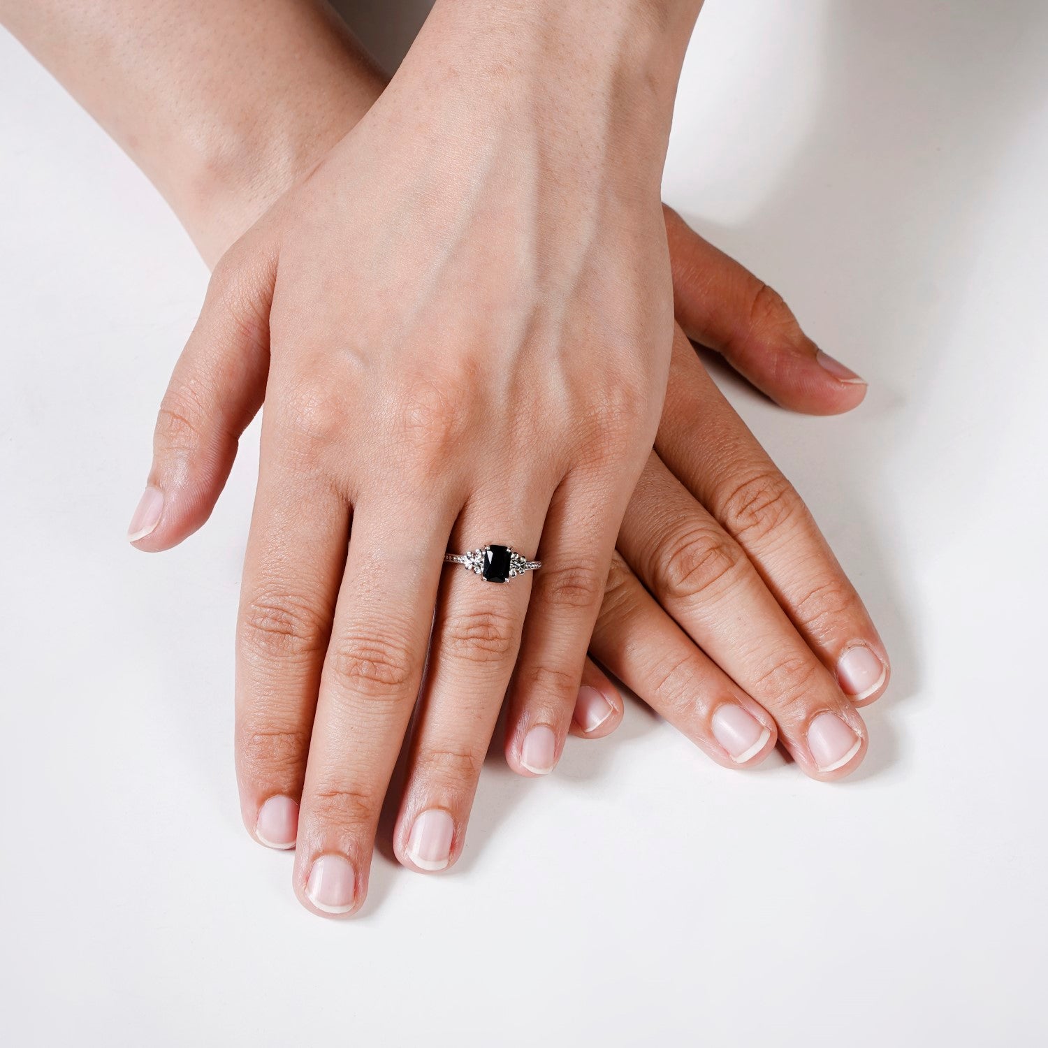 Black Stone Flutter Ring Silver