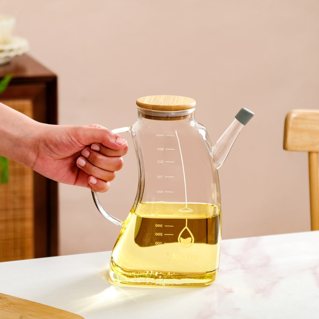 Curved Borosilicate Glass Oil Pot With Measurement Markings 1000ml