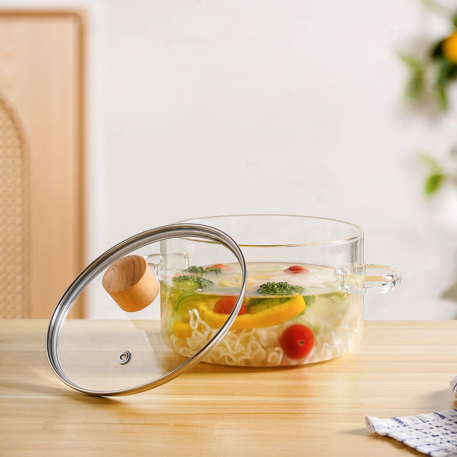 Clear Borosilicate Glass Cooking Pot With Lid 1800ml