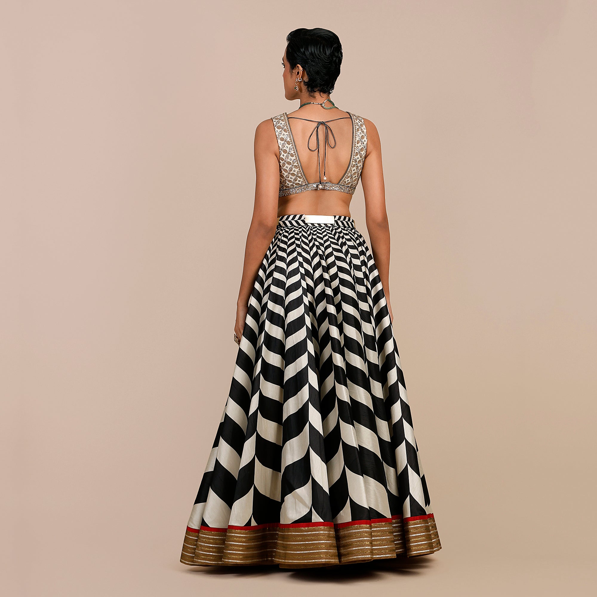 Crème Ivory Chevron Skirt Set | SATT