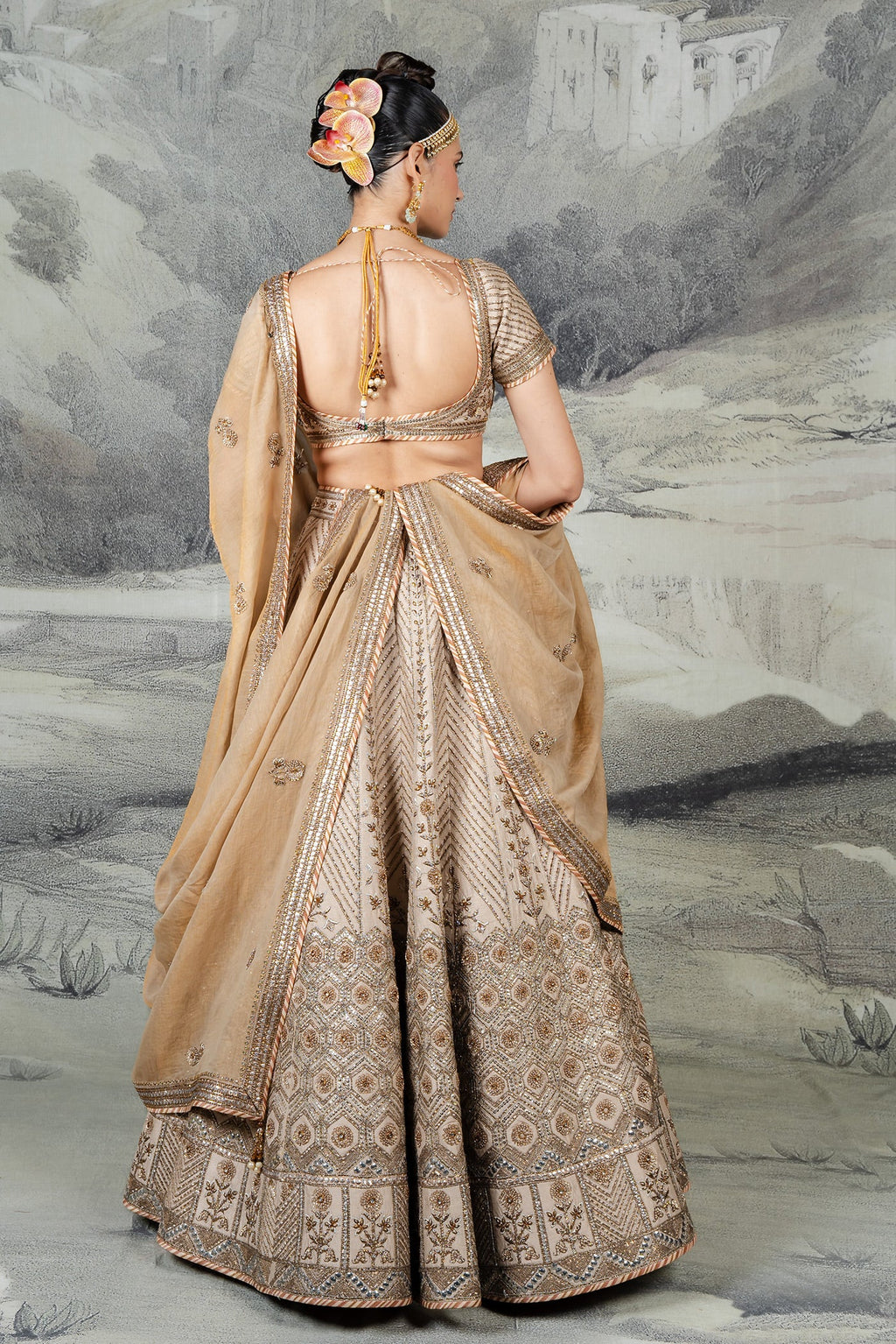 Crème Ivory Lehenga Set | BARODA