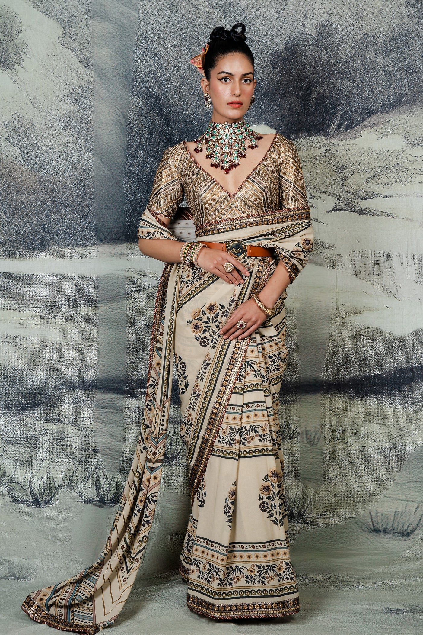 Crème Ivory Saree Set | BARODA