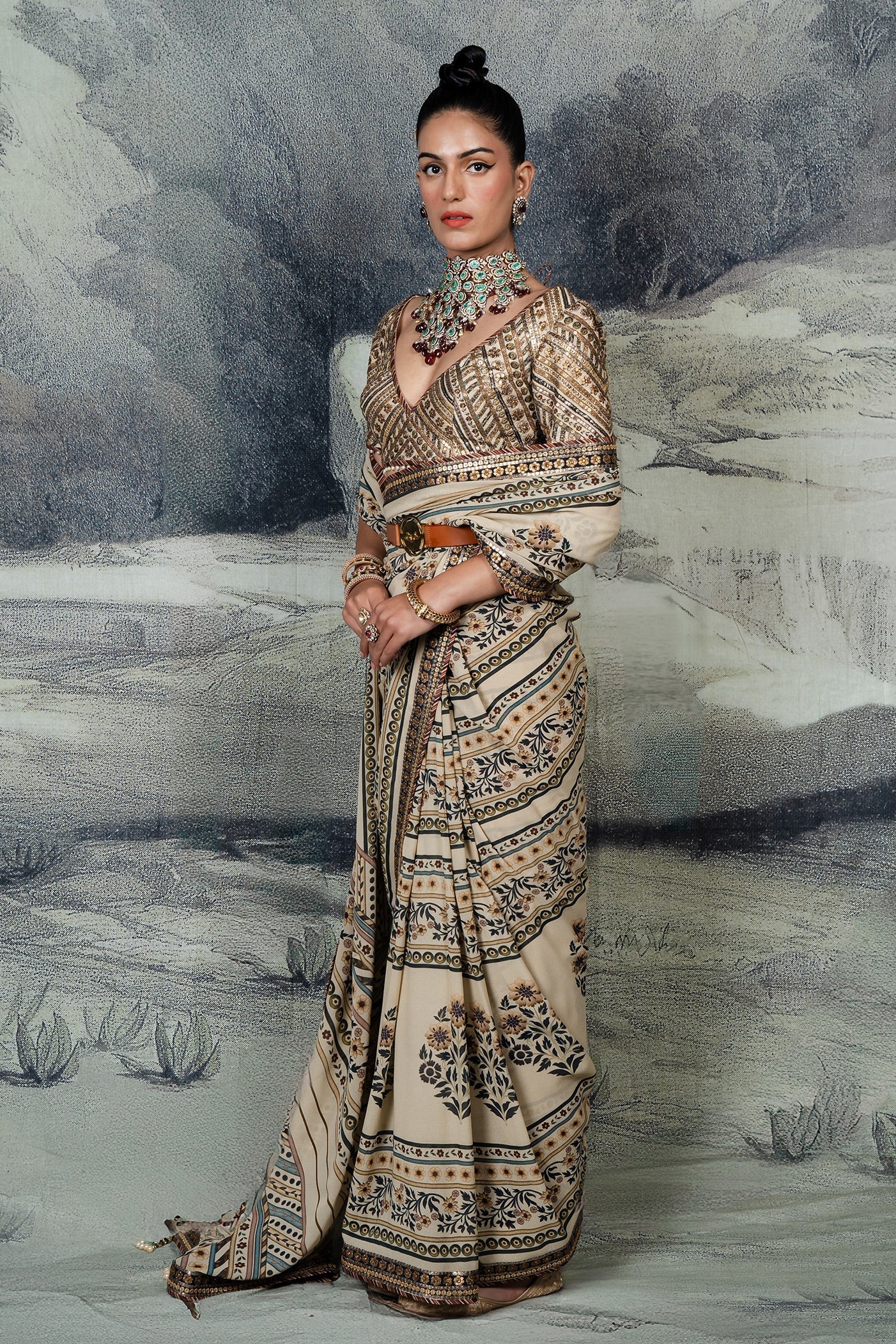 Crème Ivory Saree Set | BARODA