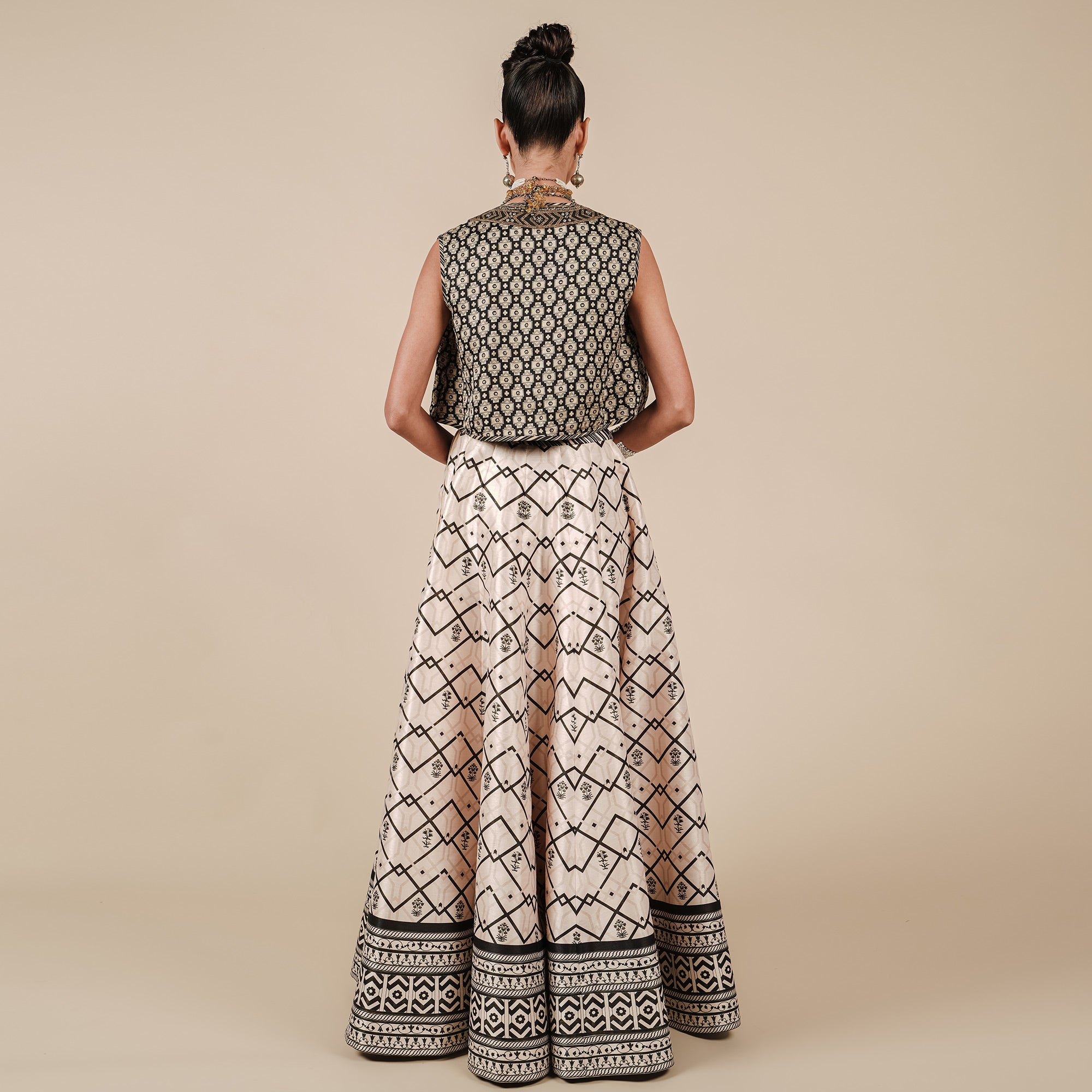 Crème Ivory Skirt Set | CHAR