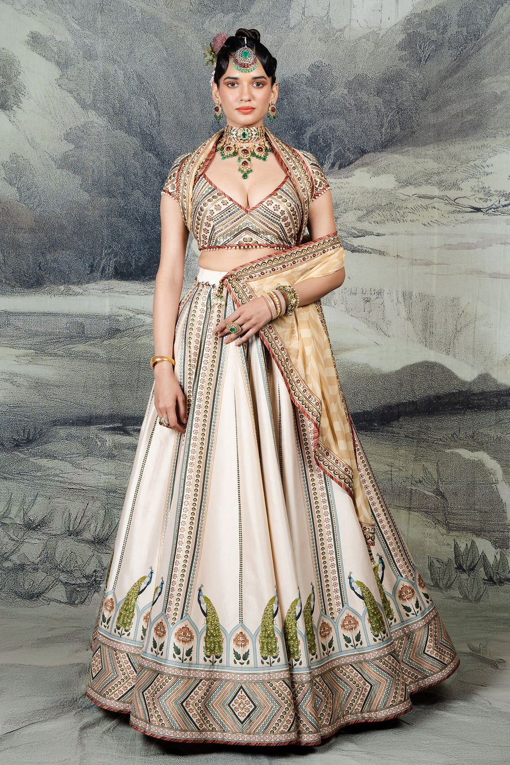 Crème Ivory Skirt Set | BARODA