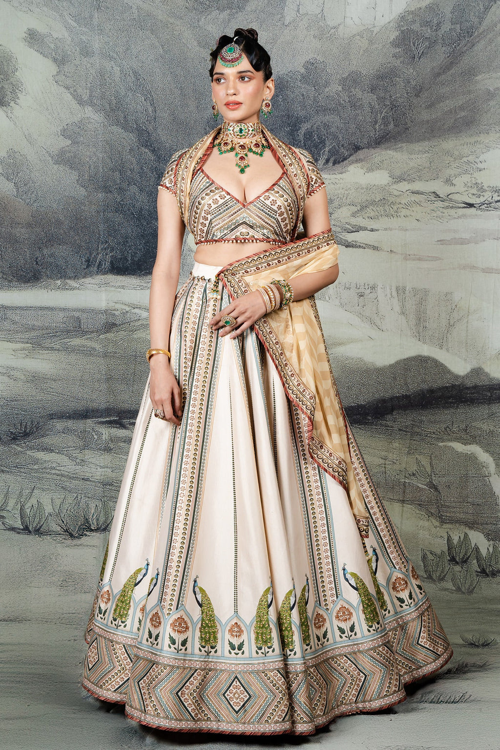 Crème Ivory Skirt Set | BARODA