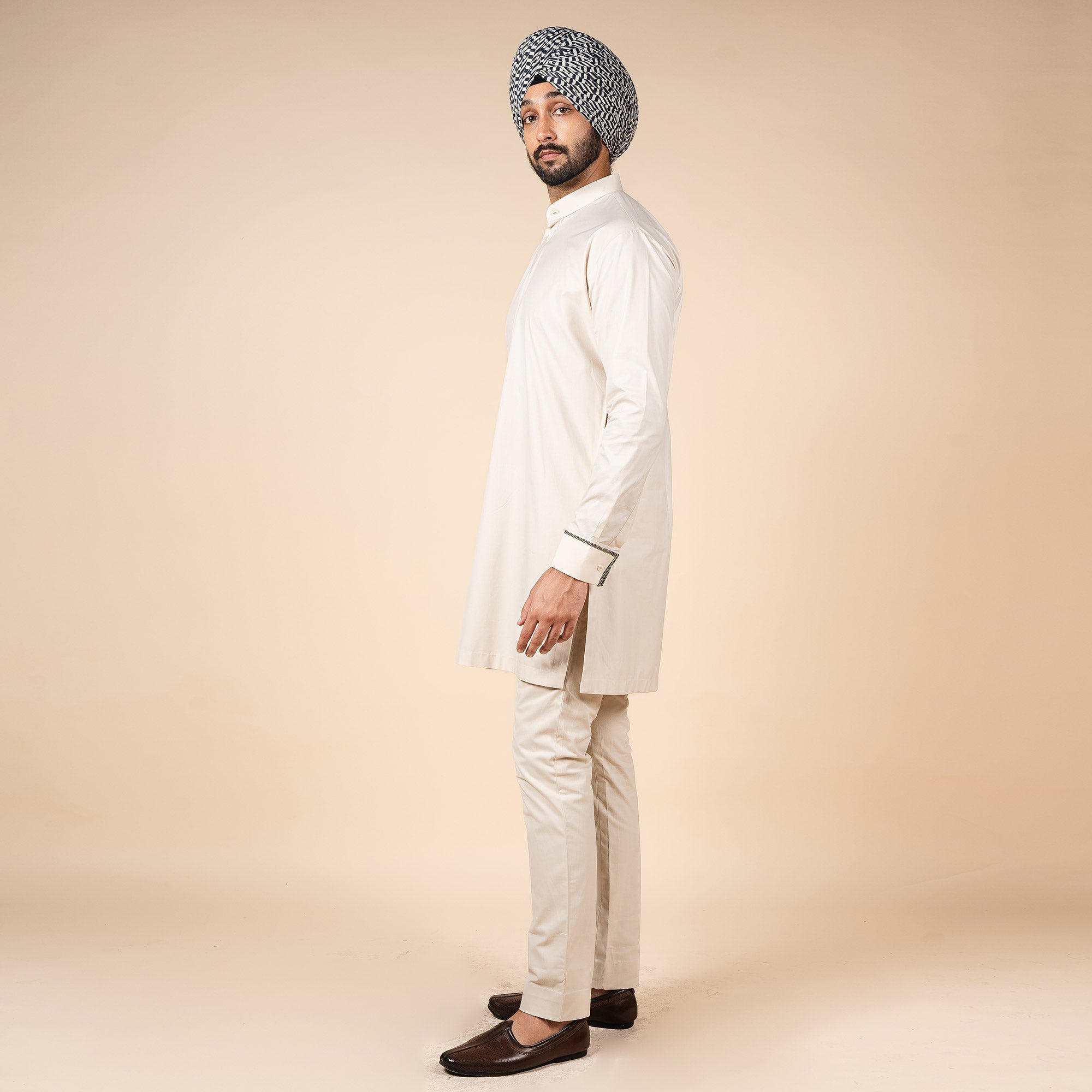 Crème Ivory Solid Kurta | PANJ