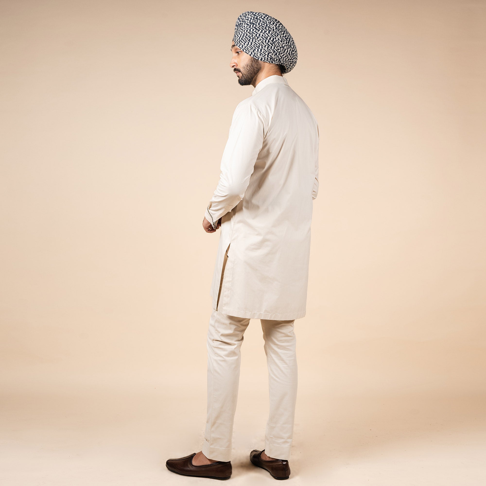 Crème Ivory Solid Kurta | PANJ
