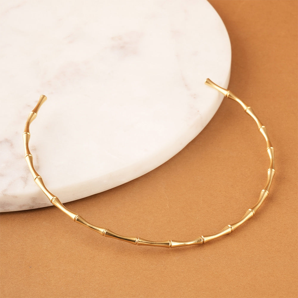 Delicate Gold Twist Choker