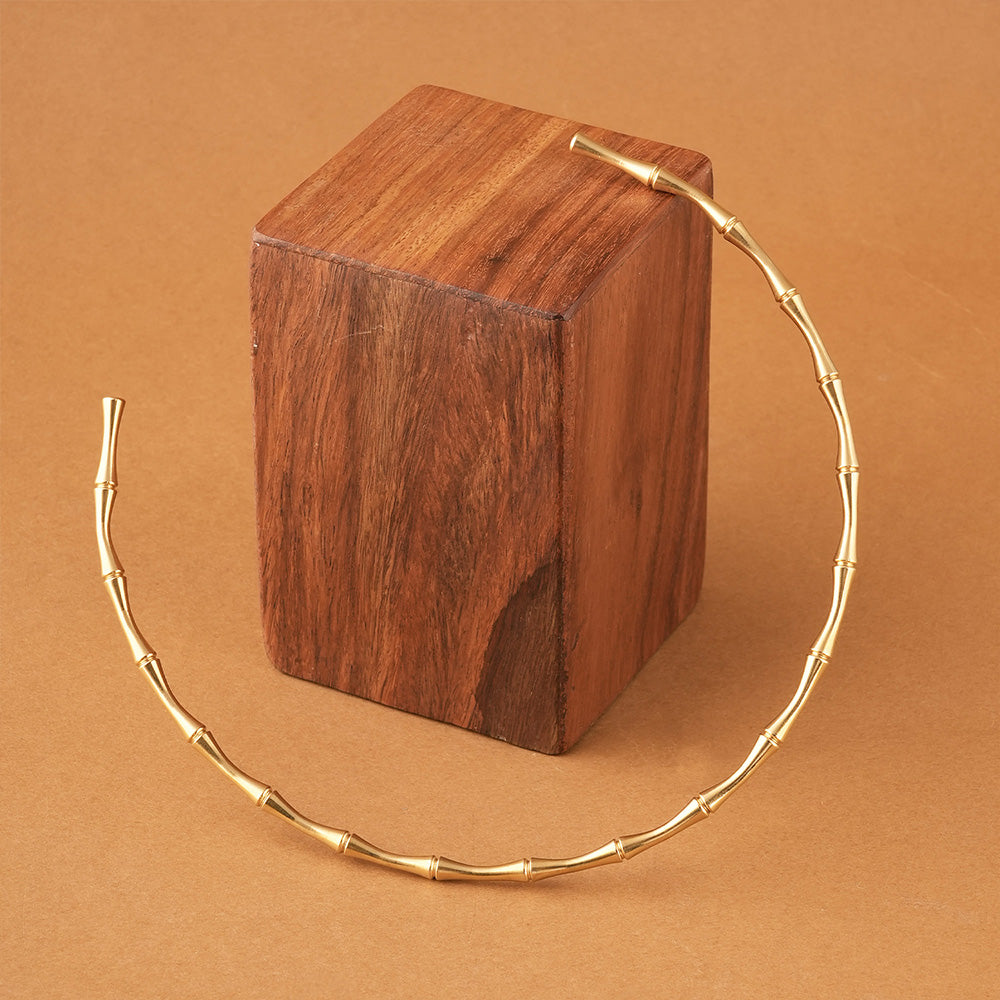 Delicate Gold Twist Choker