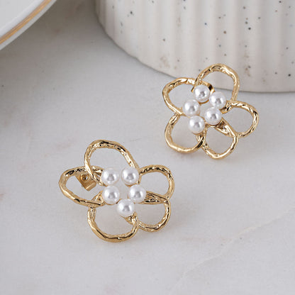 Gold Flower Pearl Earrings