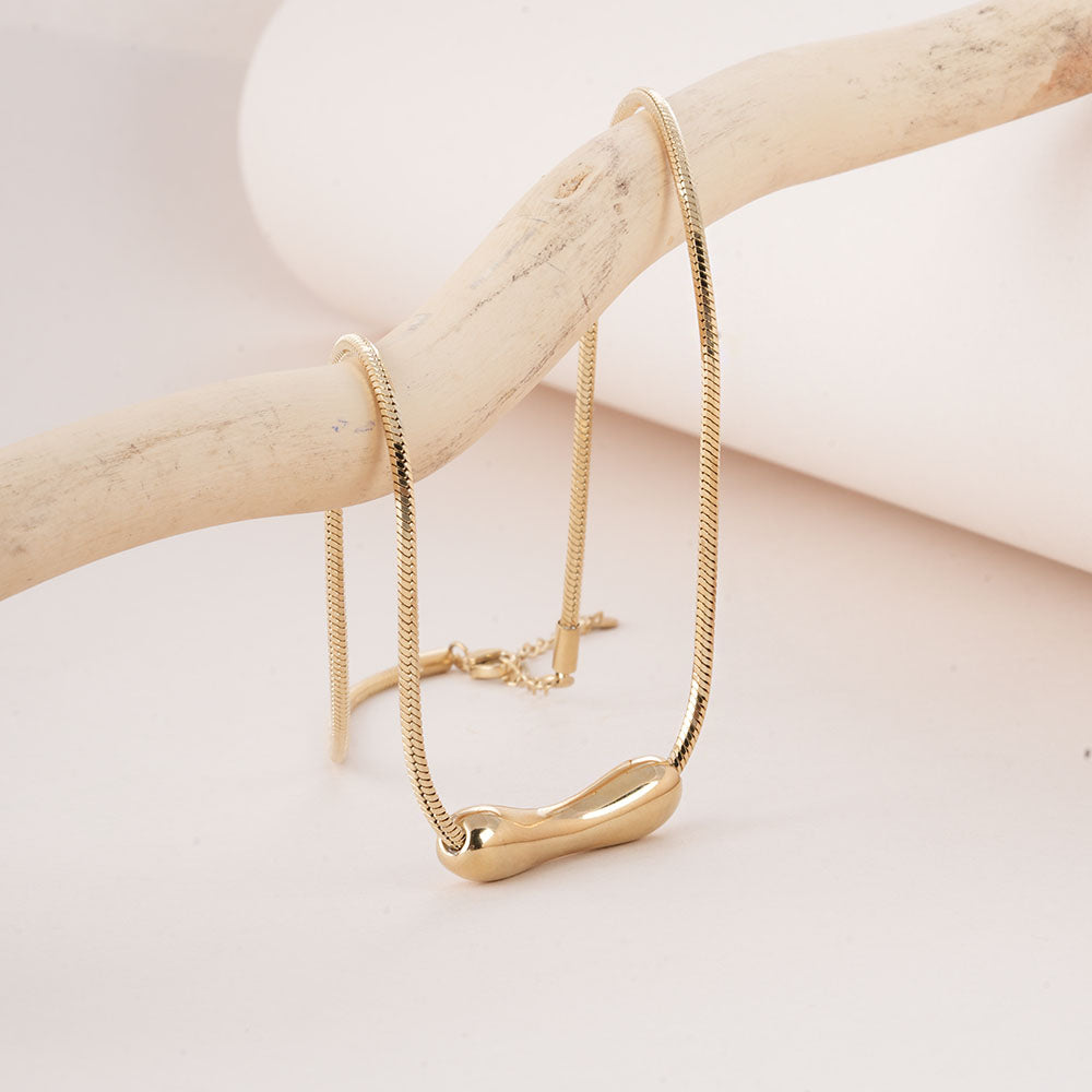 Bend Tube Gold Necklace