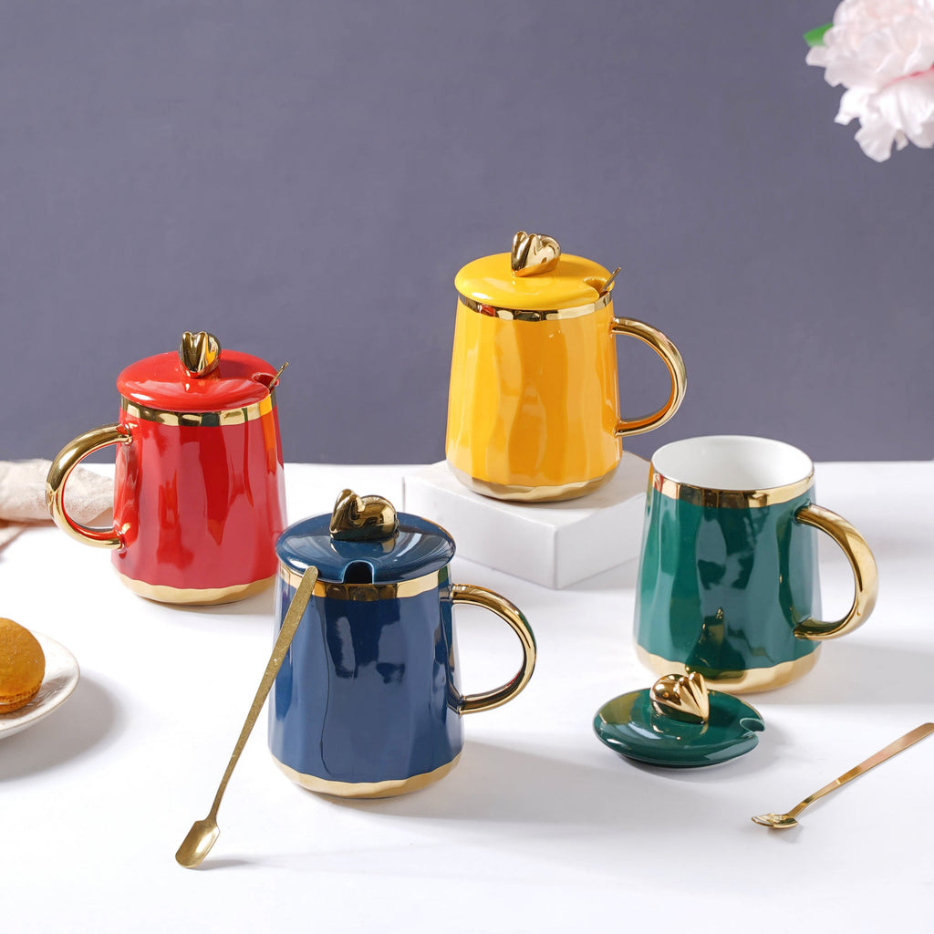 Mug With Gold Detail