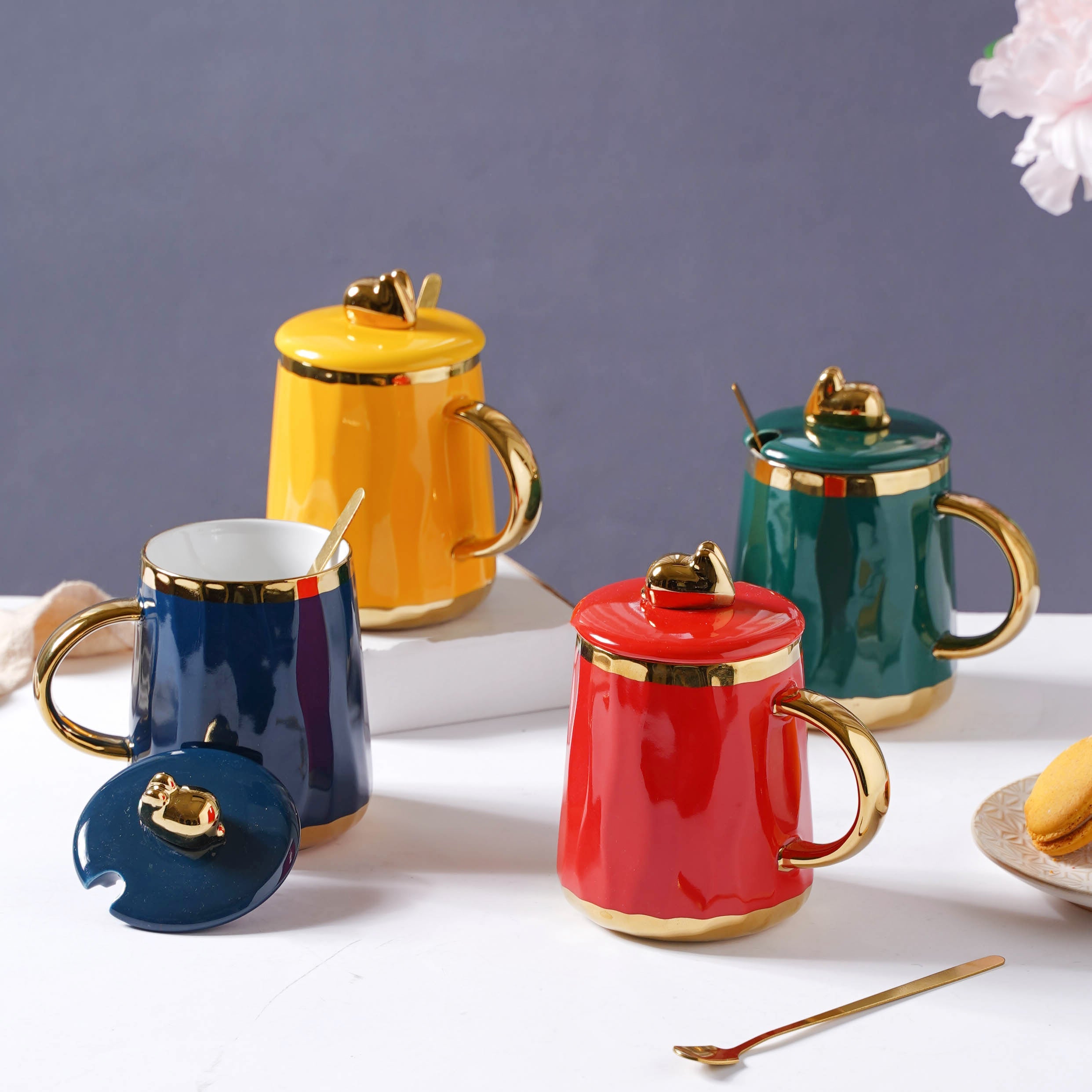 Mug With Gold Detail