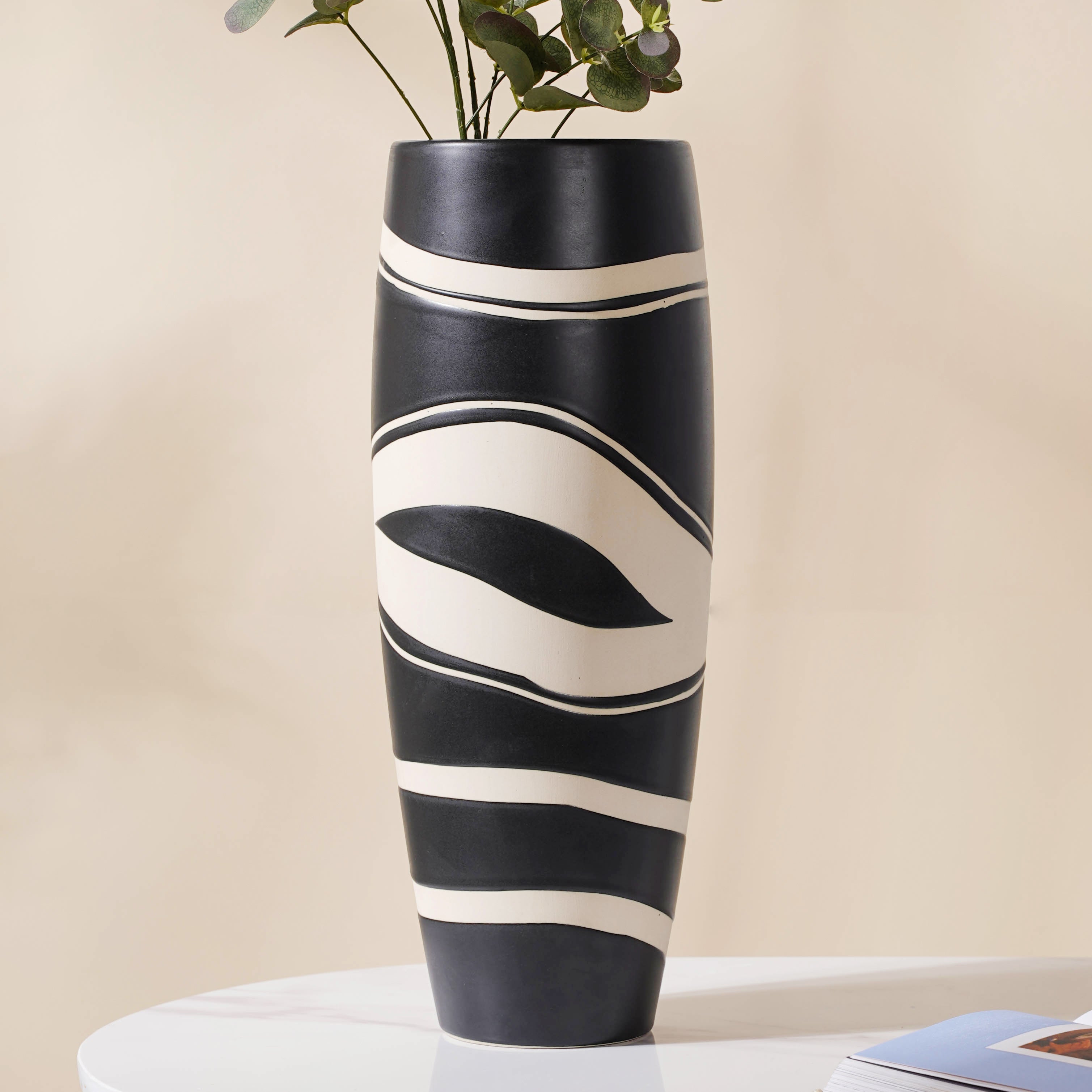 Black and White Flower Vase