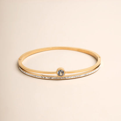 Women's Exquisite 18K Gold-Plated Bracelet with Stones