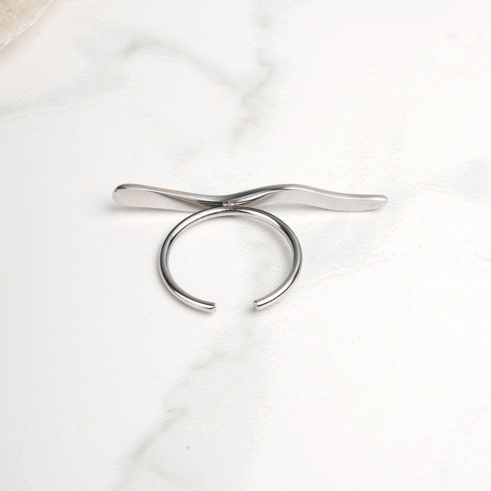 Delicate Wave Silver Ring