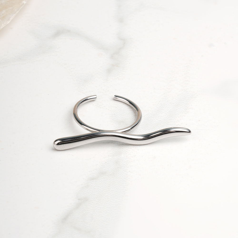 Delicate Wave Silver Ring