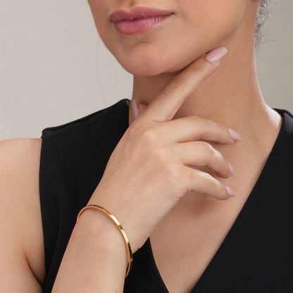 Little Butterfly Necklace & Flat Wire Bangle Bracelet Combo Set