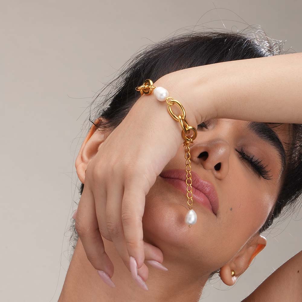 Link Pearl Chain Bracelet