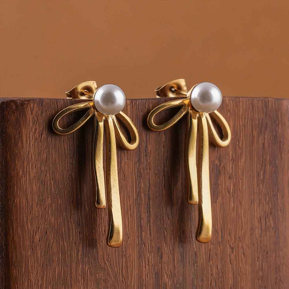 Pearl Ribbon Earrings