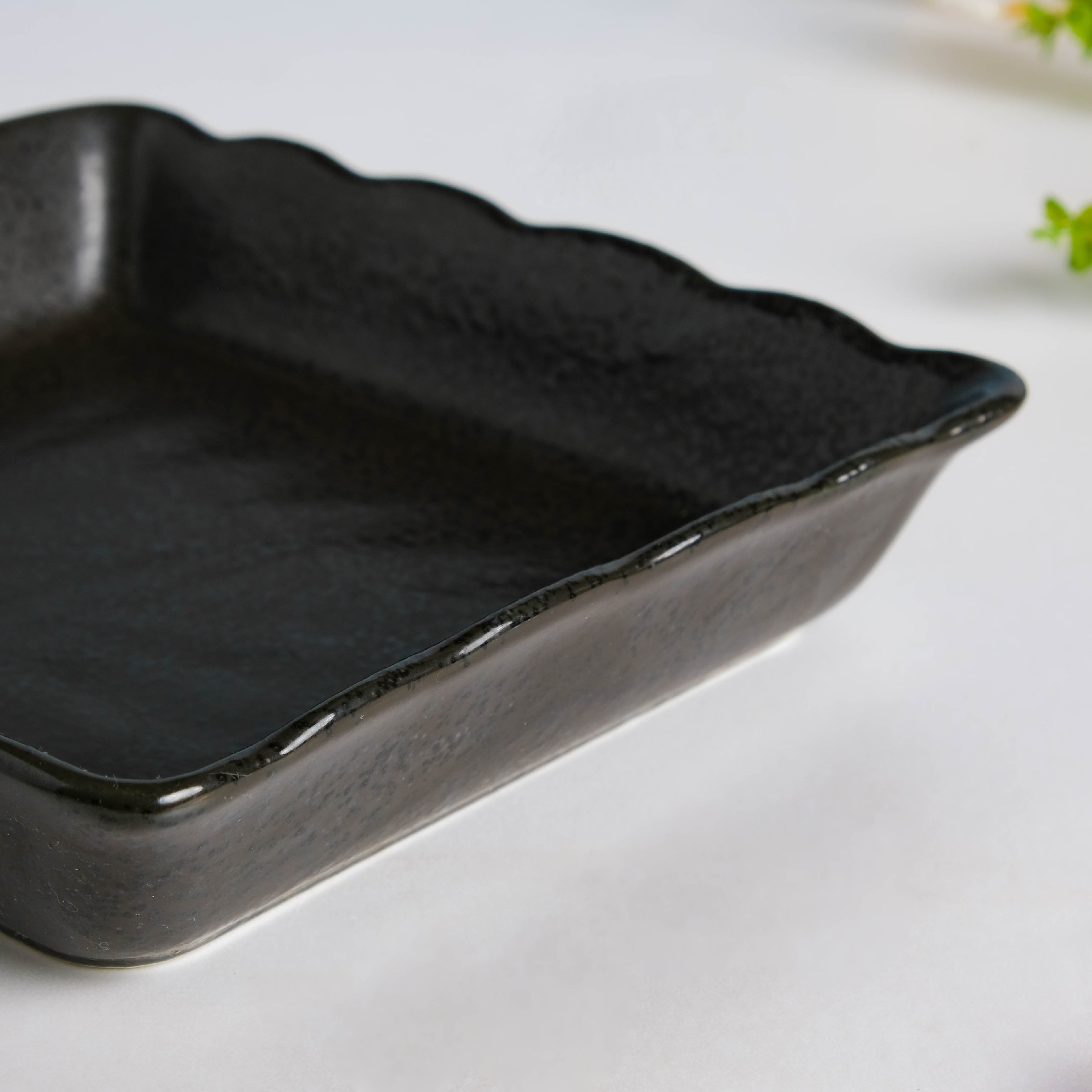 Ebony Black Chip and Dip Plate