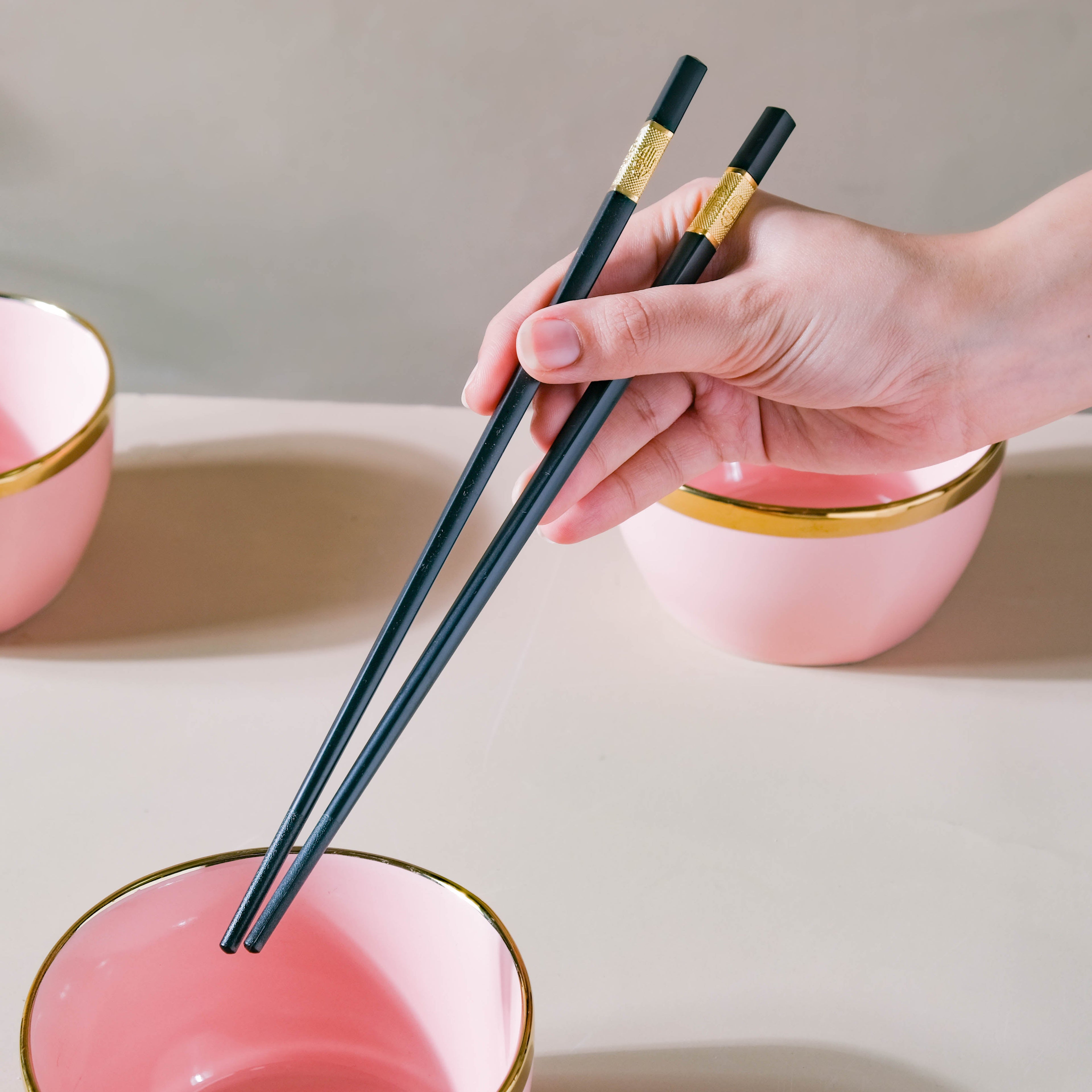 Petunia Pink Snack Bowl Set Of 4 With Chopsticks And Soup Spoons