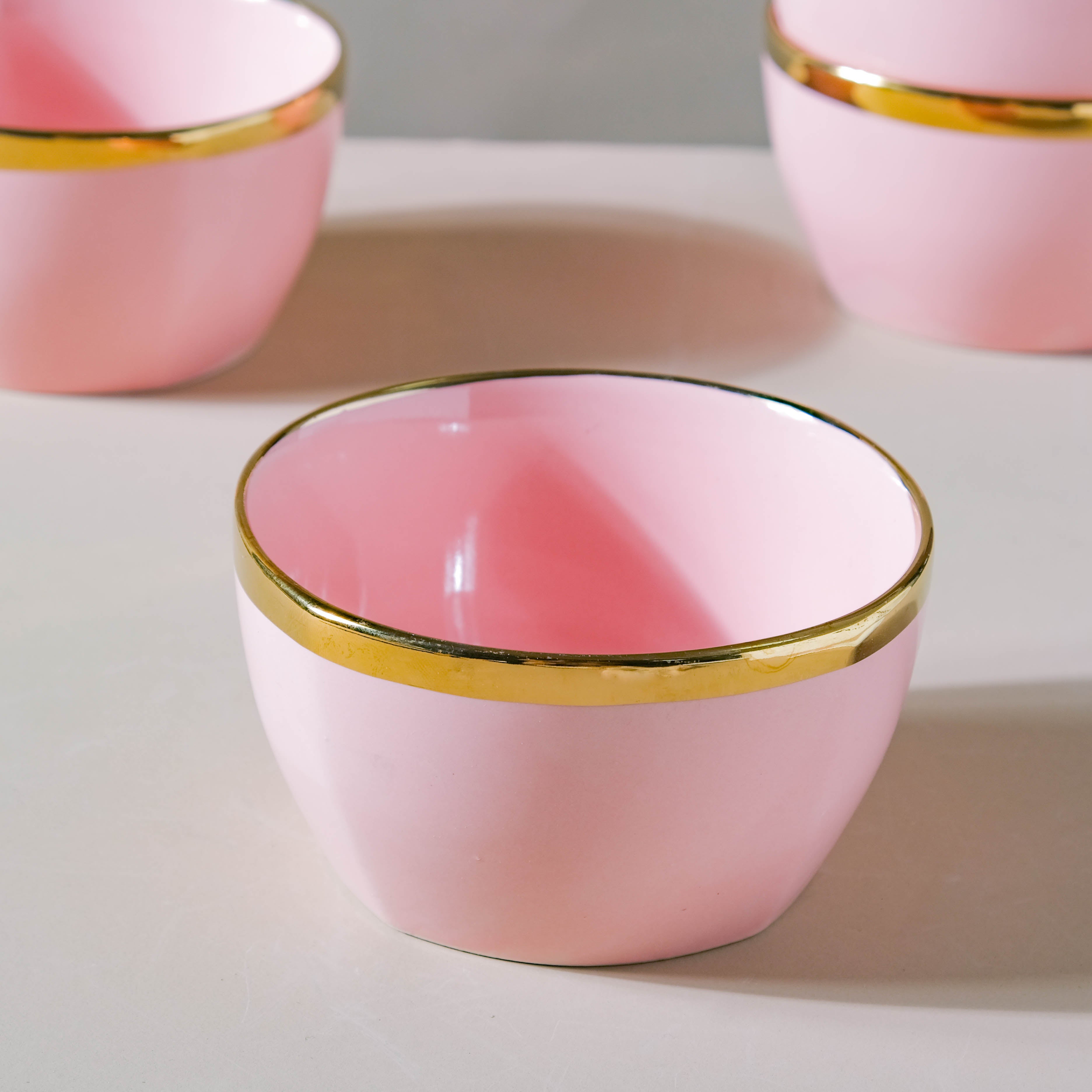 Petunia Pink Snack Bowl Set Of 4 With Chopsticks And Soup Spoons