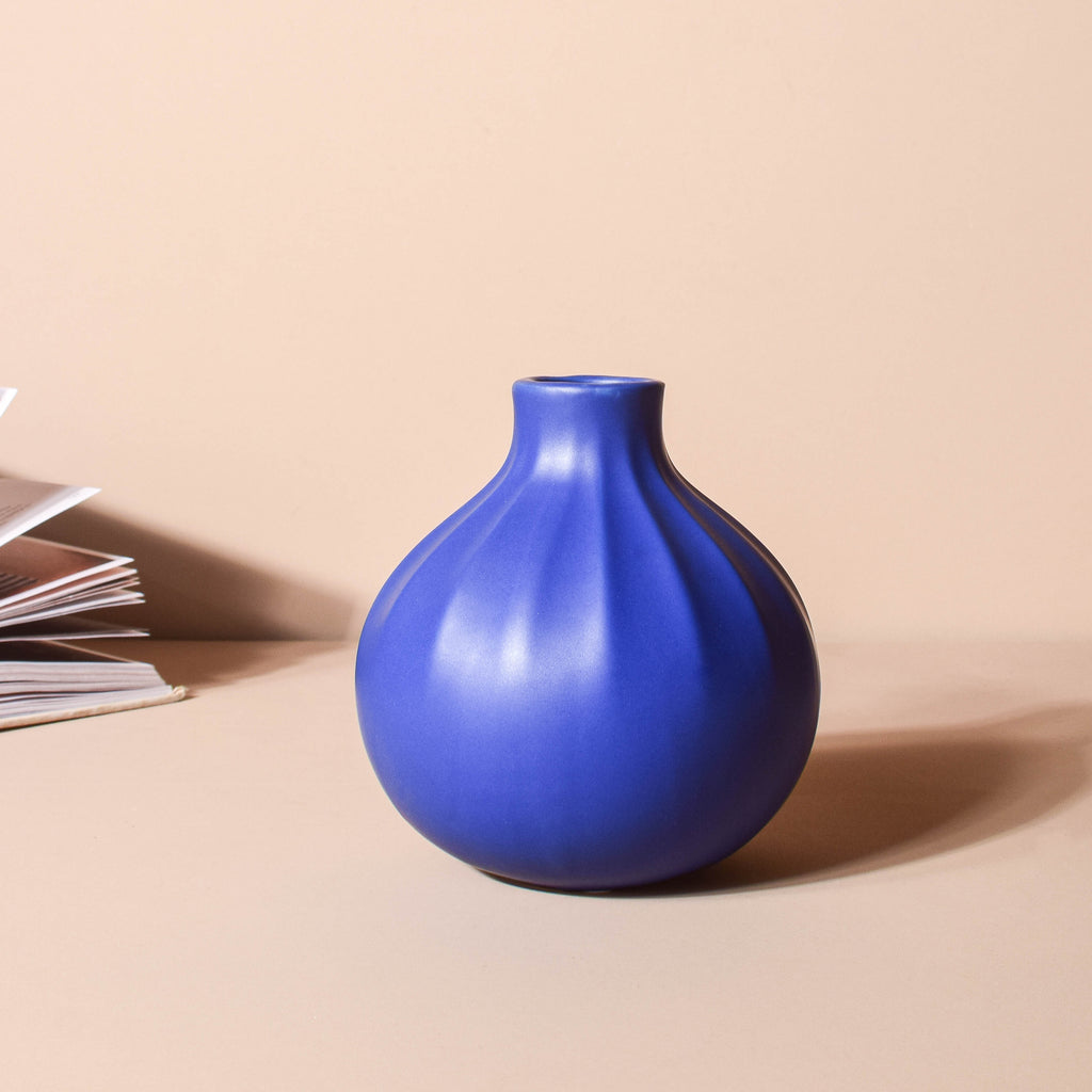 Ribbed Contemporary Vase