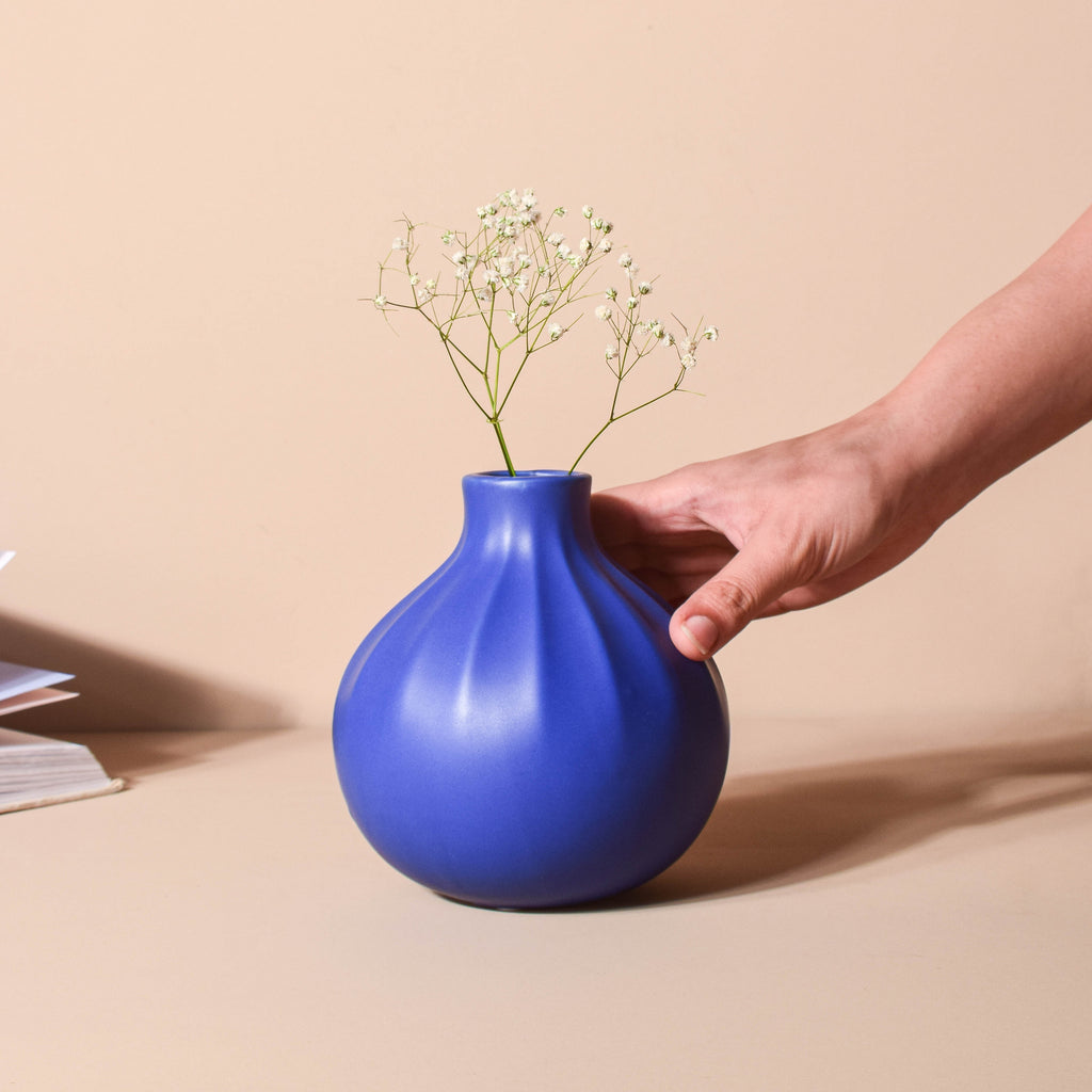 Ribbed Contemporary Vase