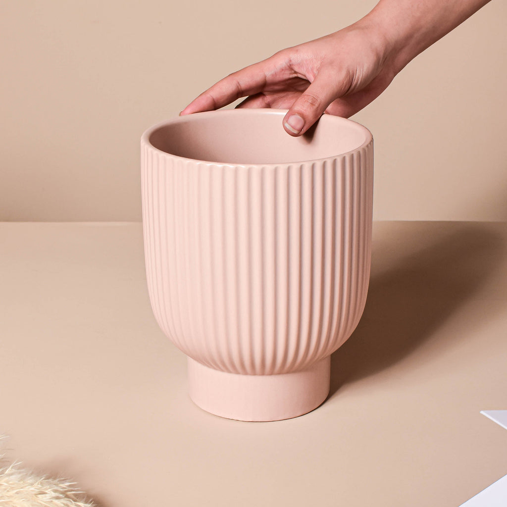 Dusky Pink Ribbed Vase