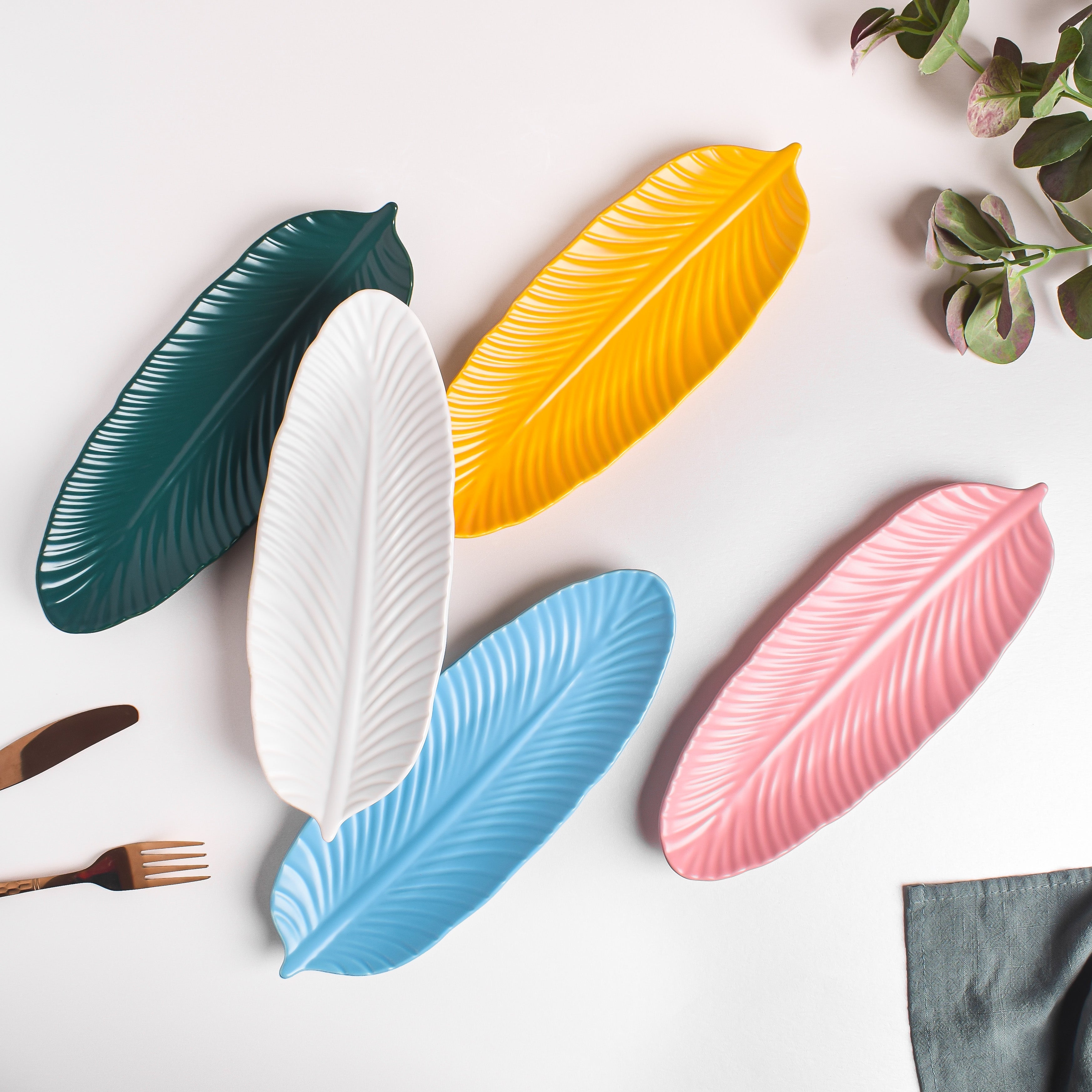 Blue Muffin Leaf Platter