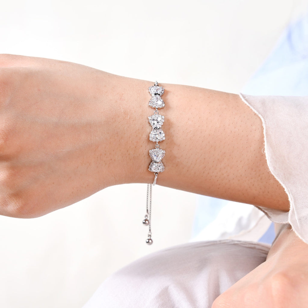 Dainty Bows Silver Chain Bracelet