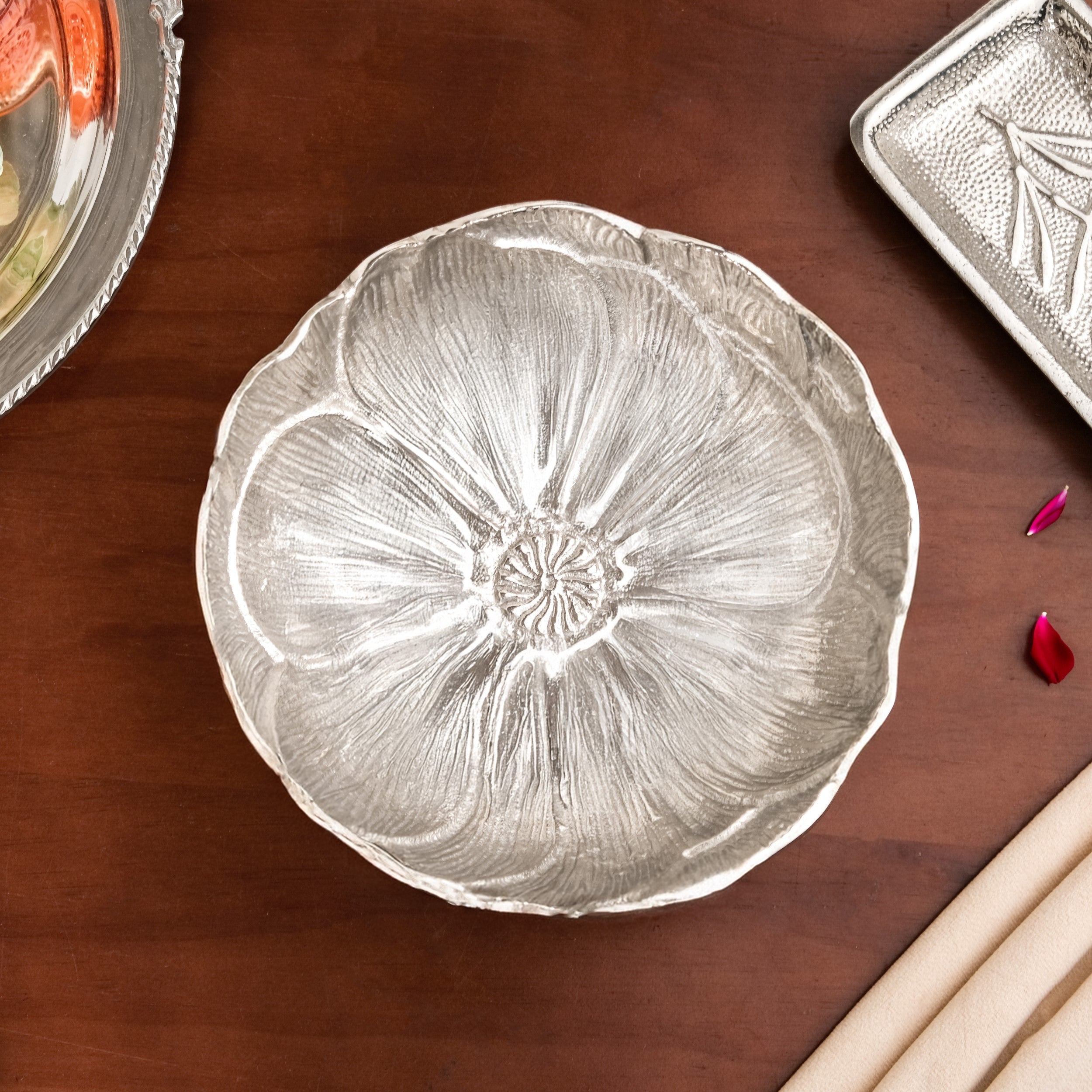 Decorative Metal Flower Bowl Urli