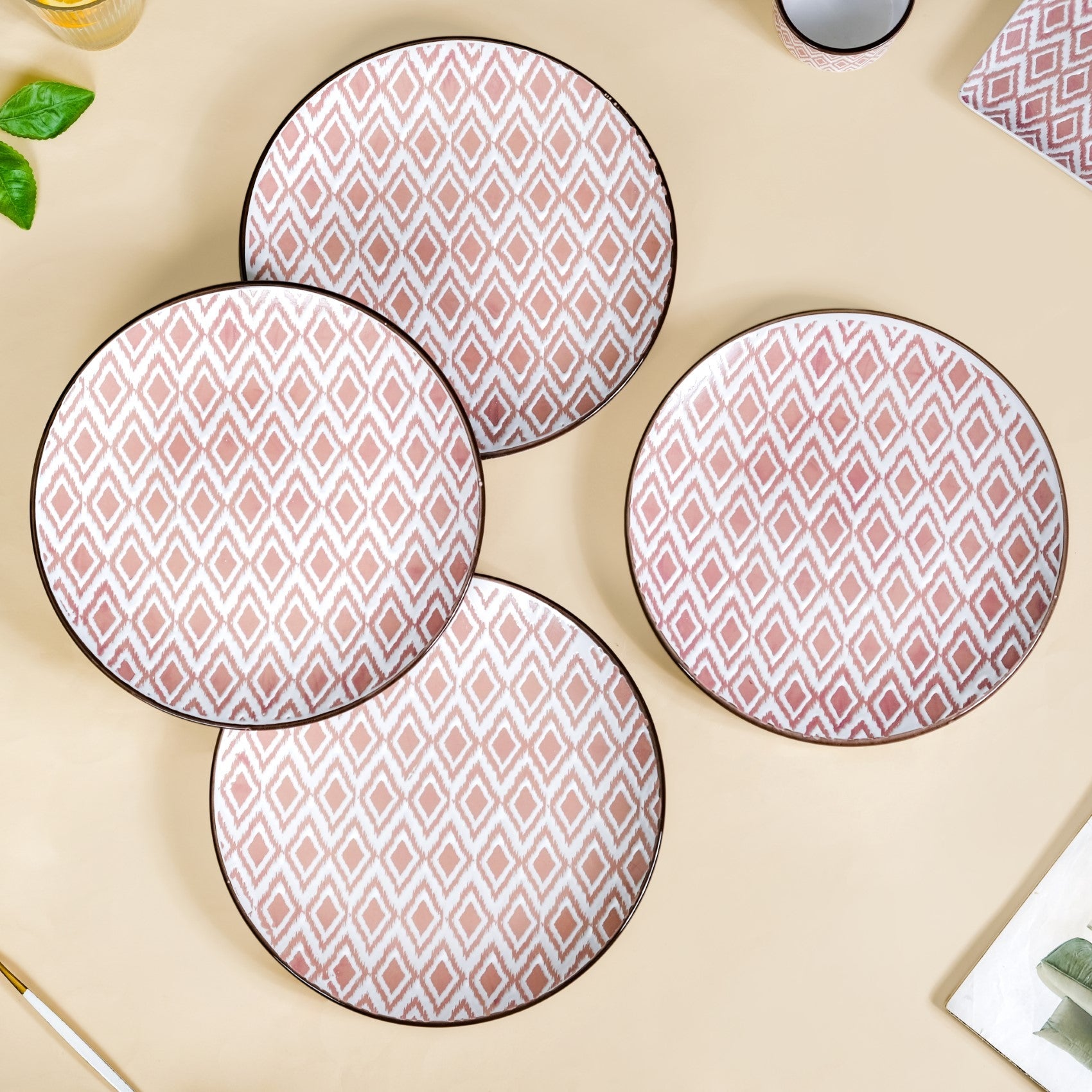 Ceramic Kaleido Dinner Plate Set Of 4 Pink 11 Inch