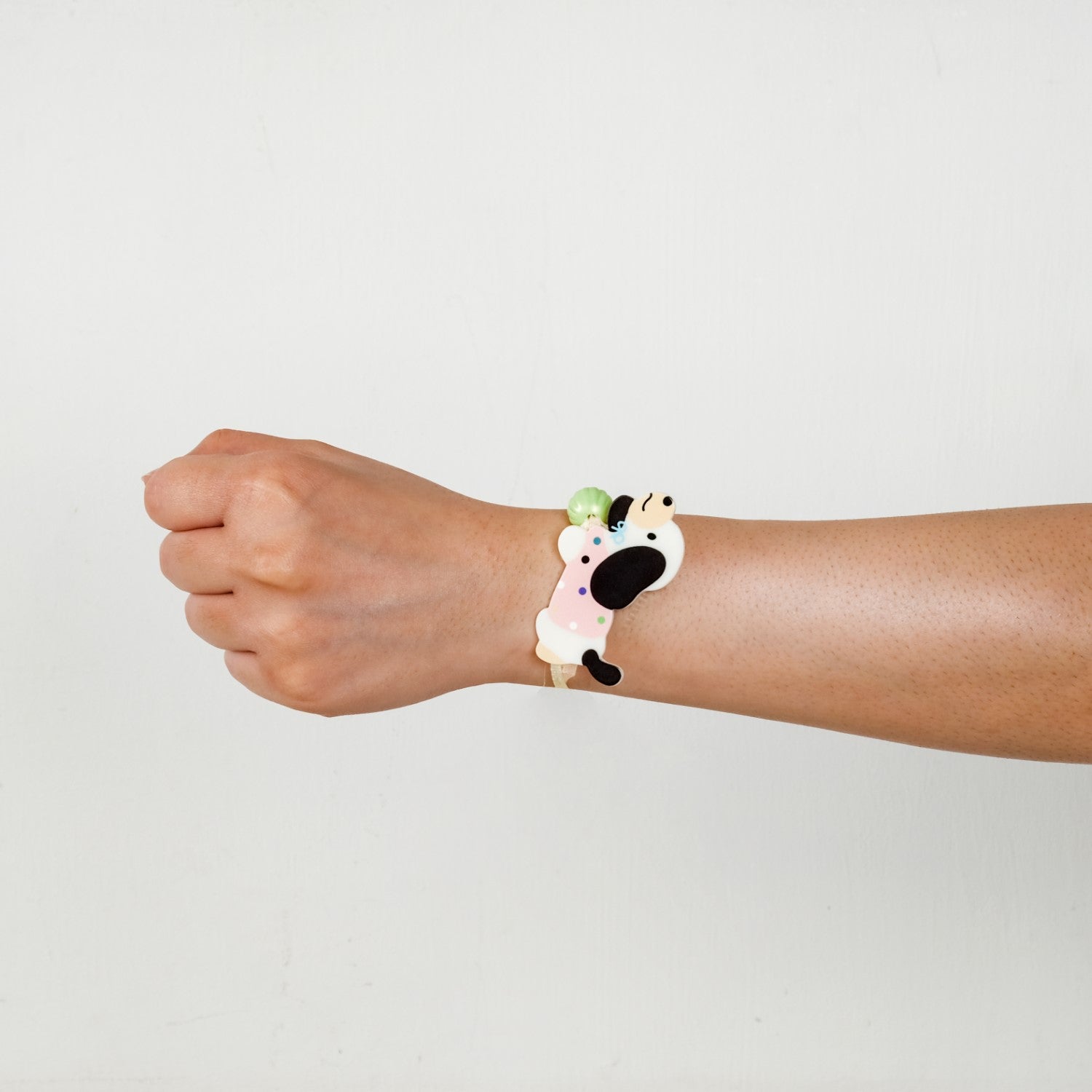 Doggo Rakhi Gift Box With Dry Fruits