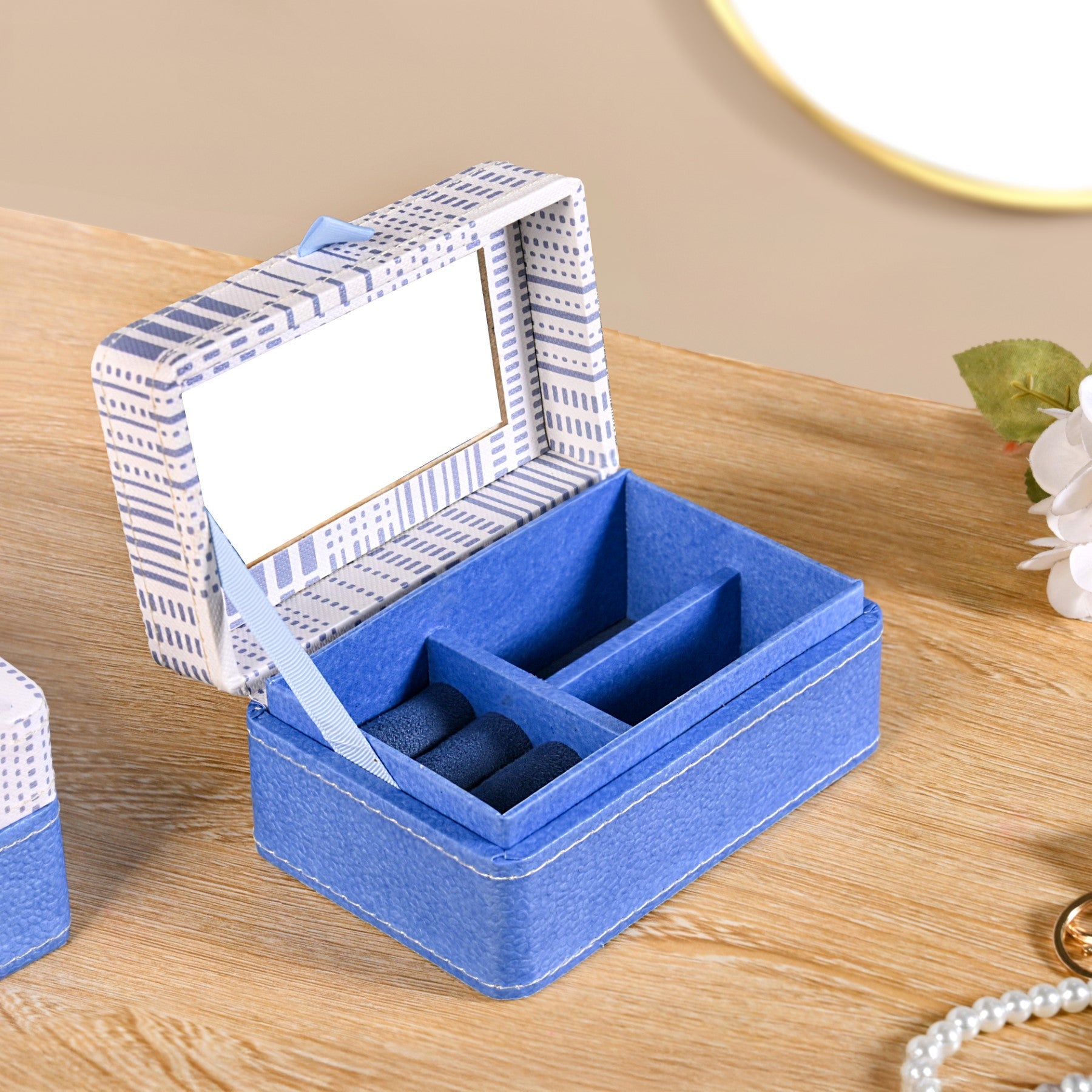 Dots And Dash Portable Jewellery Box With Mirror