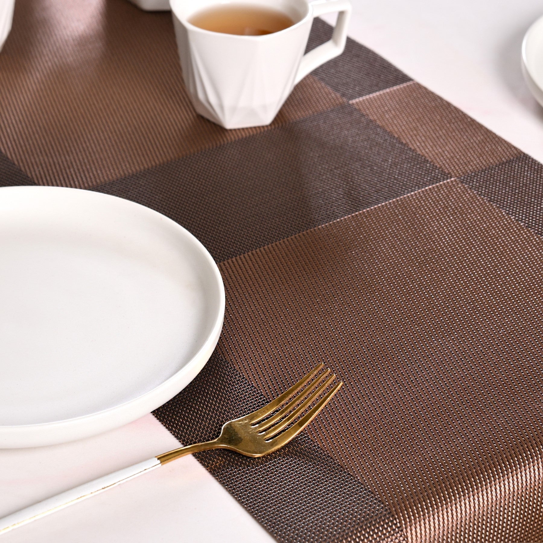 Dual Tone Reversible Table Runner Brown 180x30cm
