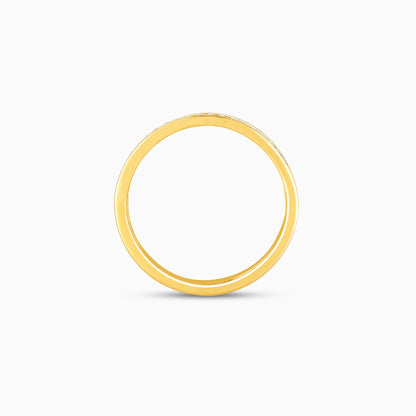 Gold Wavy Elegance Diamond Ring