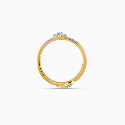 Gold Goldilocks Diamond Ring