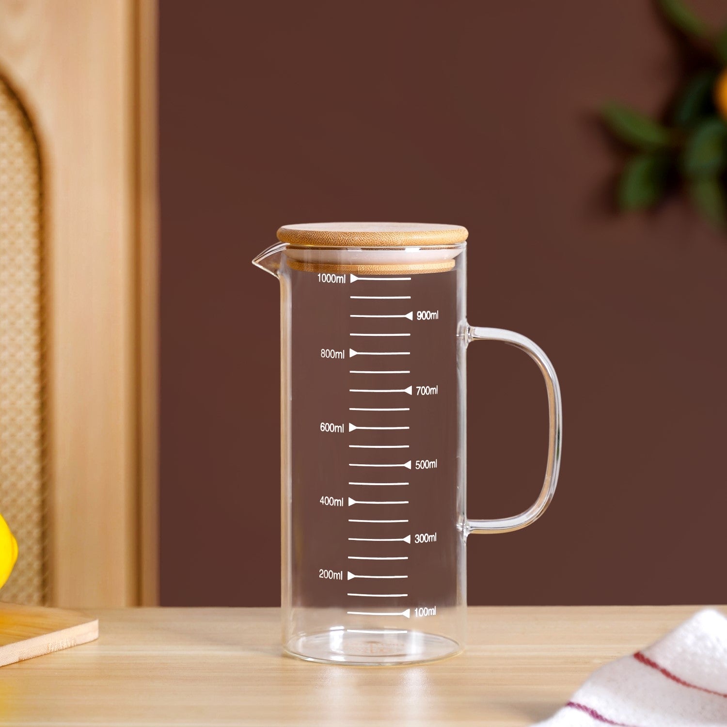 Glass Jug With Measuring Marks And Bamboo Lid 1000ml