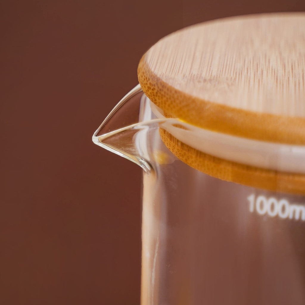 Glass Jug With Measuring Marks And Bamboo Lid 1000ml