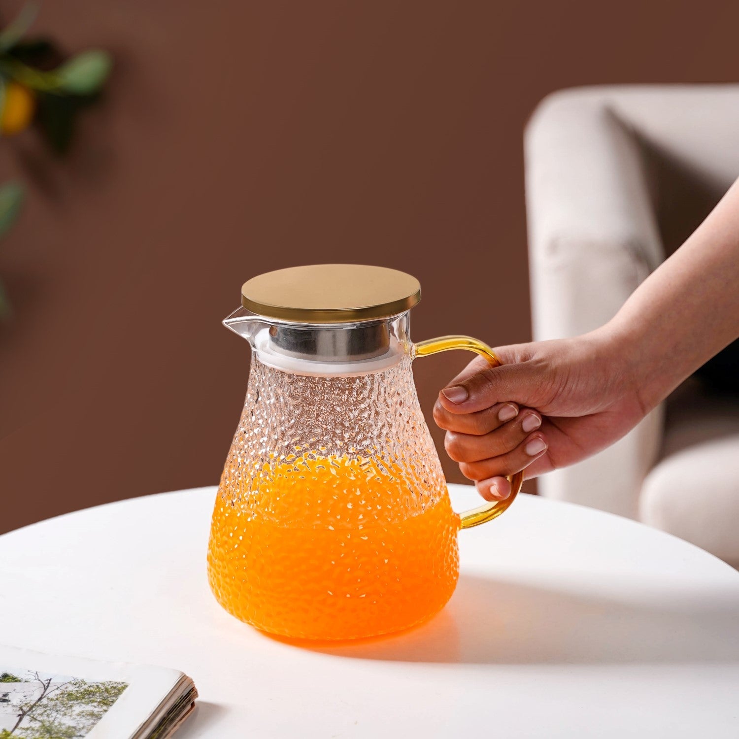 Glass Jug With Texture 1300ml