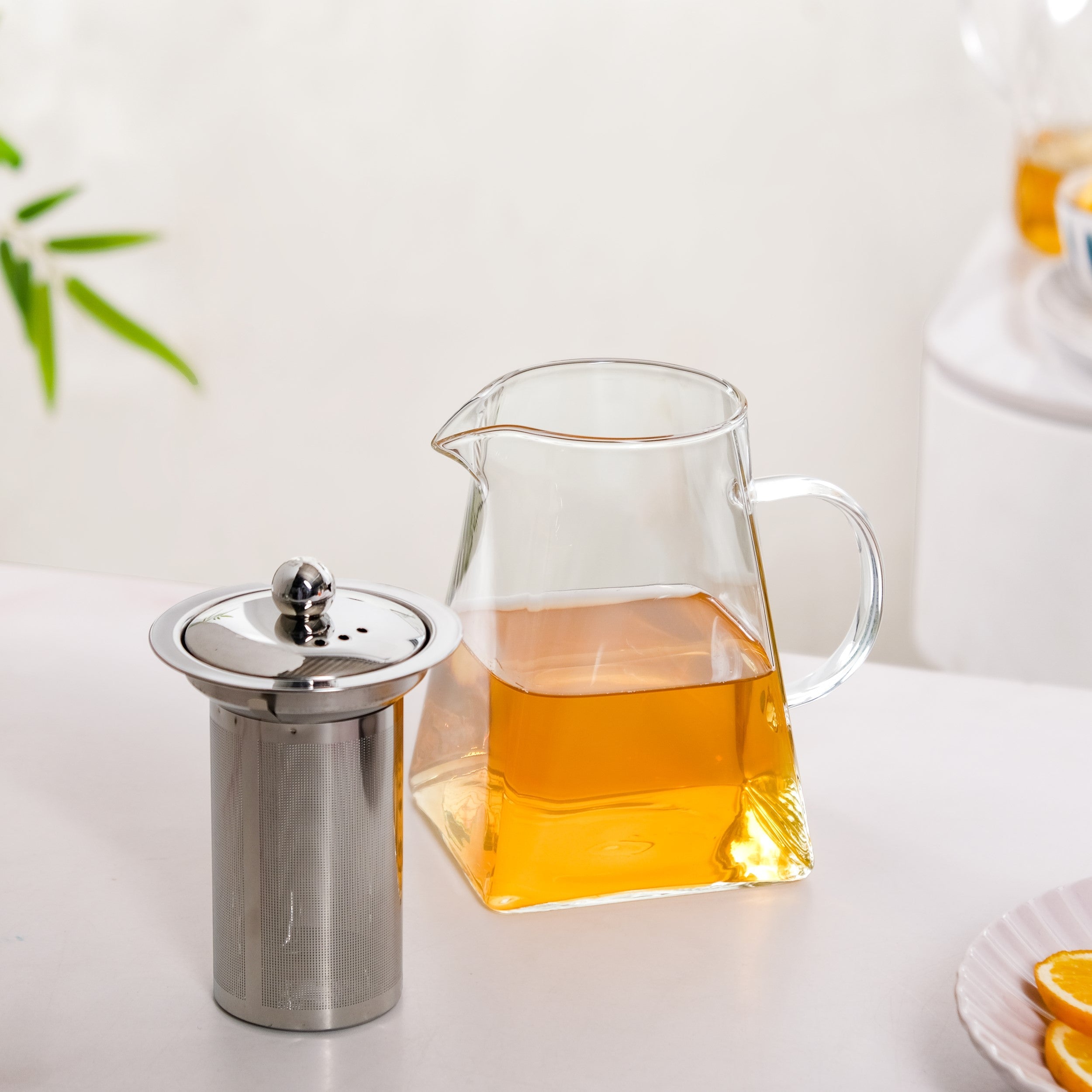 Modern Flame Safe Glass Kettle With Strainer 850ml