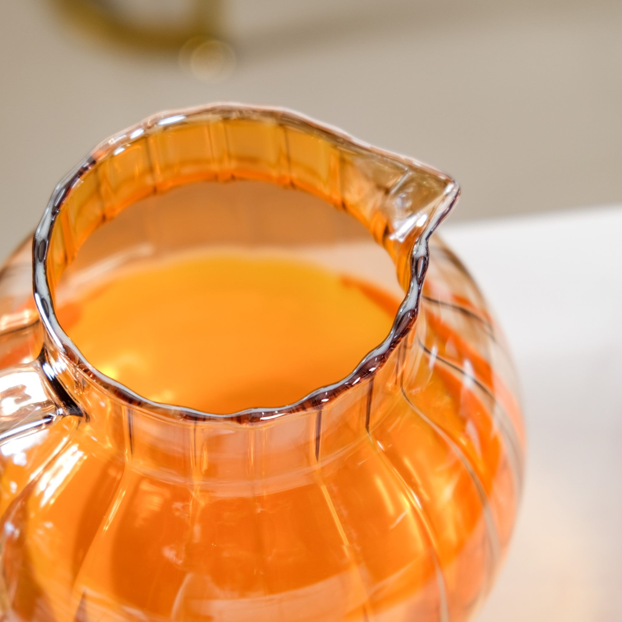 Amber Borosilicate Glass Pitcher 1300ml