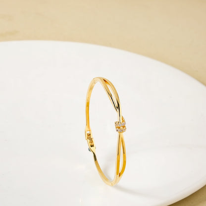 Graceful Knotted Vines Gold Bracelet
