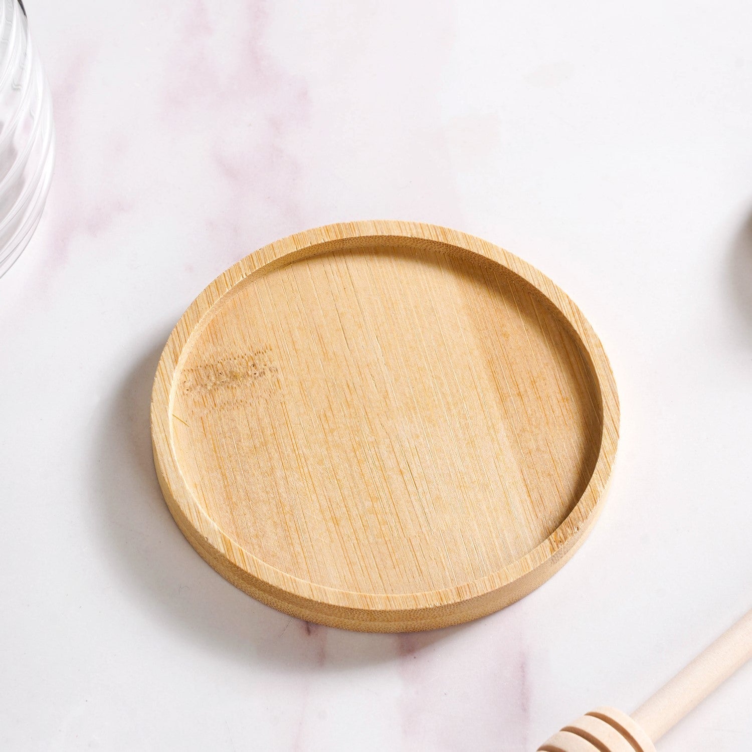 Hive Glass Honey Jar With Wooden Dipper Lid And Tray 480ml